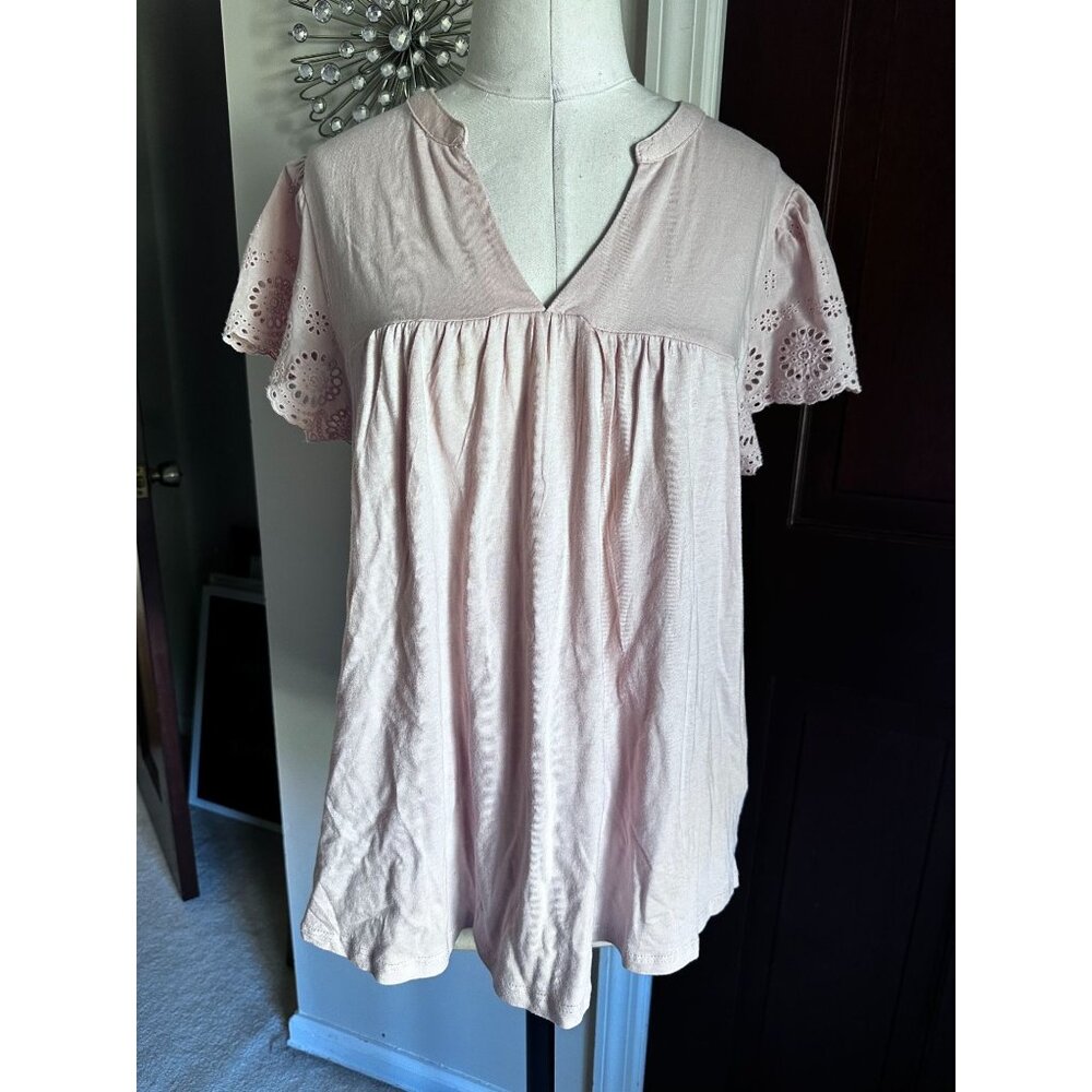 Women's C&C California Crewneck Eyelet Flutter-Sleeve Knit Top Pink size Medium